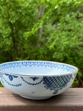 Vintage Boscobel Restoration Bowl.  Gently Used.